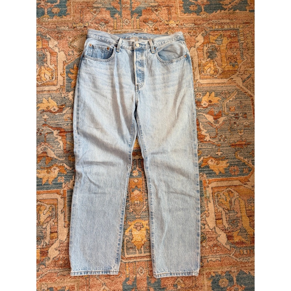 Levis 501 Original Fit Light Wash Straight Leg High Rise Jeans W30 L28